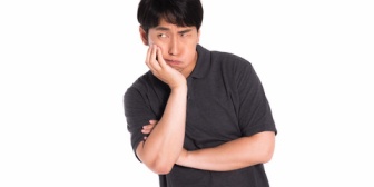 嫁の兄の結婚相手が俺の幼馴染で、嫁の実家に集まった時にその幼馴染がめちゃめちゃ歓迎されてて、ちょっと嫉妬してる...