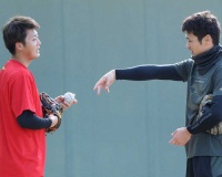 阪神・横山、スライダー習得へ中田から助言「いろんなことを聞きたい」