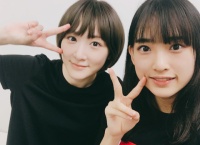 チーム8 歌田初夏、生駒里奈と一緒に動画を撮る