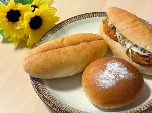 「ベーカリーチッタ」の『木いちごコッペ』など（大和市林間）【やまとぴグルメ】