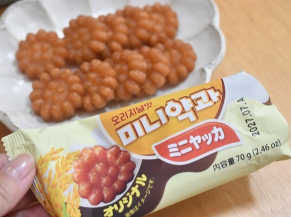 【ダイソーで発見！】100円の韓国の伝統菓子「ミニヤッカ」が美味しい♬6種類の味を購入✨（記事下にPR含）