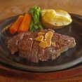 ステーキ　染と茶　