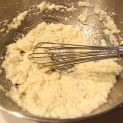 カリもち！フライパンで作る米粉の焼きカレーパン