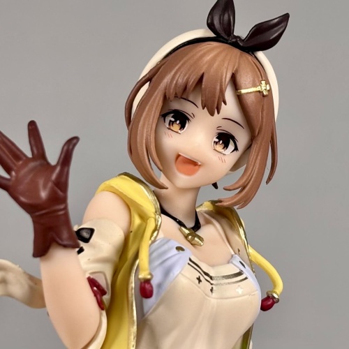 【フィギュアレビュー】ライザのアトリエ 〜常闇の女王と秘密の隠れ家〜  KT model+×ぬーどるストッパーフィギュアーライザリン・シュタウトー