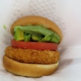 アボカド海老カツバーガーの季節がやってきた♪