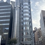 オフィスビルの入居テナント企業について調べるお