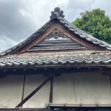 『礼拝堂妻面瓦葺き替え工事』の画像