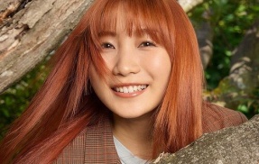幾田りらさん、ライブ中の画像が「ぽっこりお腹」に見えるんだけどどう思う？→これはｗｗｗｗ