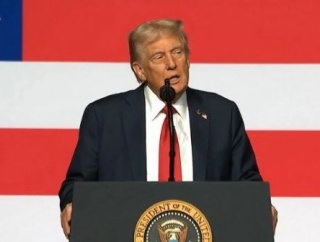 トランプ大統領「不法移民によって内部から侵略を受けている。これは内なる戦争だ。左翼が支配する都市に軍隊を派遣して訓練場として使おう」