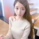『[イコラブ] 大谷映美里「chicoのワンショルニットが女性らしくて、鎖骨が綺麗に見えて、かわいすぎる…」【=LOVE(イコールラブ)】』の画像