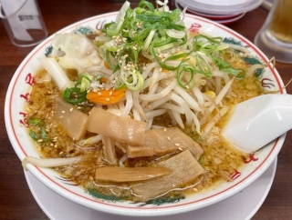 一之江「魁力屋」みそ野菜ラーメンなど