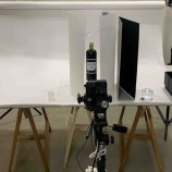 『ブツ撮り専門スタジオにて』の画像