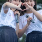 ◆【悲報】某有名アイドルさん、腋の処理が甘いところを激写され炎上してしまうｗｗｗｗｗｗｗｗｗ