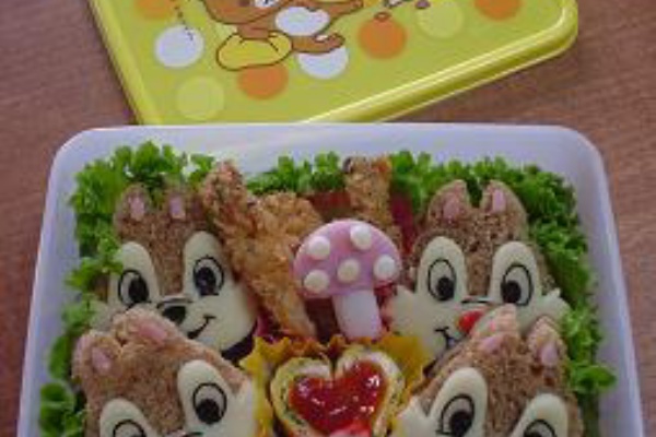 チップ デール サンドイッチ弁当 キャラ弁 のほほん育児日記 こうたんとわたしの日々の日記です