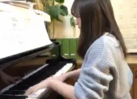 左伴彩佳がSRピアノ配信で大分公演で披露した「ここがロドスだ、ここで跳べ！」を演奏！