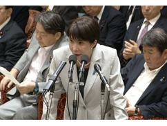 【速報】高市総理「このままでは国の存続が危ういです。」若年層の手取り増を決定！！！