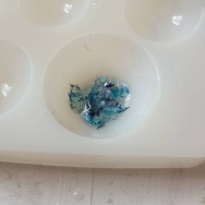 麻婆豆腐の素アレンジが旨すぎた。と、ブルー花びらのハート作りました。