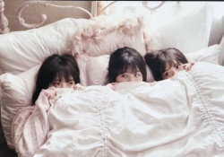 これは可愛すぎるｗ 乃木坂46メンバー、布団に隠れてるｗｗｗｗｗ