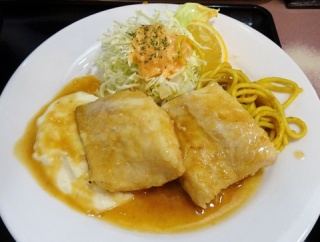 ■池袋の「ミトヤ」で、デカ盛り白身魚バター焼き！