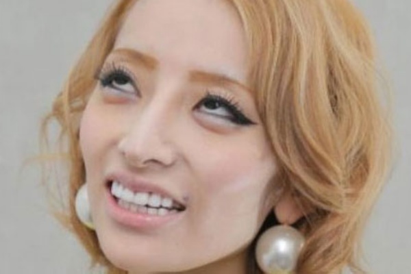 画像 加藤紗里すっぴん披露も眉毛とアイラインにアートメイク 入れ墨 を施すwwwww アイドル整形 美容まとめ