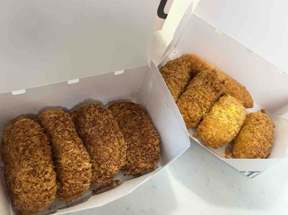 『香林坊大和』にオープンした『神戸コロッケ 香林坊大和店』で『じゃが牛コロッケ』ほかいろいろ買って食べてみた。