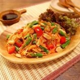 『レモングラス香る★彩り野菜と青パパイヤのサラダ(ソムタイ)　-Recipe No.1521-　【Japanese】』の画像