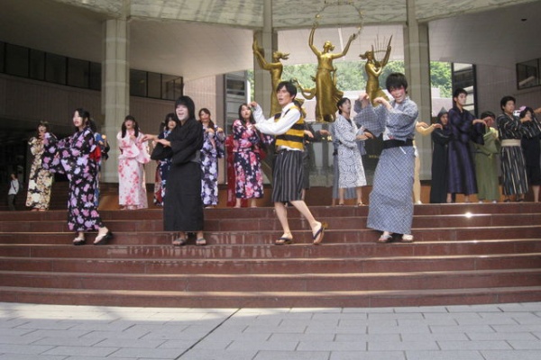 声優 演劇科 12年07月