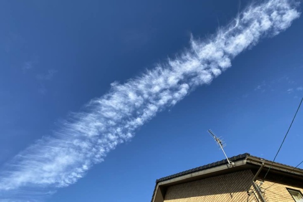 飛行機雲さま専用 おまとめ 飛行機雲さま専用 おまとめ（雲三昧 -雲と空の記録と独り言