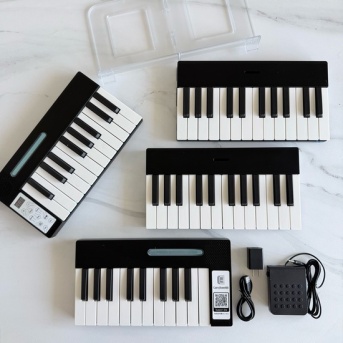 【PR】4分割でトートバッグサイズになる！88鍵フルサイズの電子ピアノ"CarryTone88"
