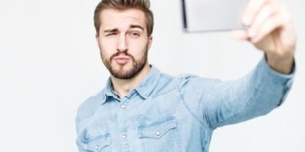 夫の構ってアピールが面倒臭い。自分のやりたいことくらい自分で決めてほしいな