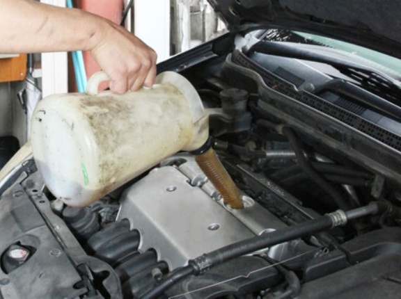 故障しない車メーカーランキング　→１位レクサス２位トヨタ３位MINI