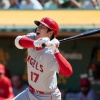大谷翔平の右脇腹張りは軽症か、指揮官説明「ケガというほどではない」　あす出場の可能性も浮上