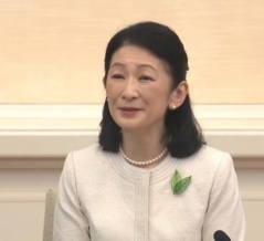 「おいただきになった」紀子さまの日本語がまた波紋 | パラグアイ訪問前の記者会見で話題になった敬語表現を検証