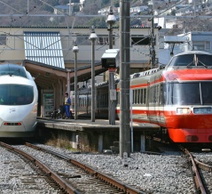 小田急ロマンスカーの愛称にはそれぞれどんな意味が込められているのか