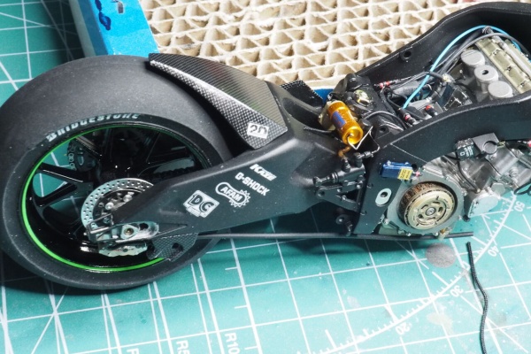 299の模型factory - KAWASAKI Ninja ZX-RR