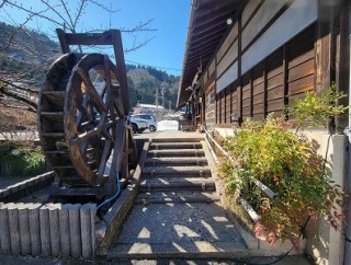 一揆そば！よもぎ揚げ餅がたまりません～ 長助