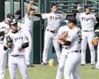阪神・原口、現役最終戦で『スタメンじゃなくていい。村上の勝利を最優先してほしい』