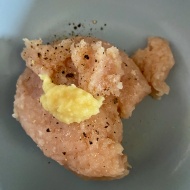 バジルの香りがさわやか〜ヘルシーな鶏ひき肉の水餃子