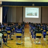 『釧路市立北中学校で「一生役立つ、取材の心得とテクニック」をテーマに副センター長が講話とワークショップを行いました!』の画像