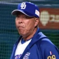 【アサ芸】中日・井上一樹監督をめぐる「留任させたい勢力VS嶋基宏コーチ昇格派」そして「第３の男」が豪語する「俺ならチームを強くできる」