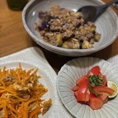トマト多め。
