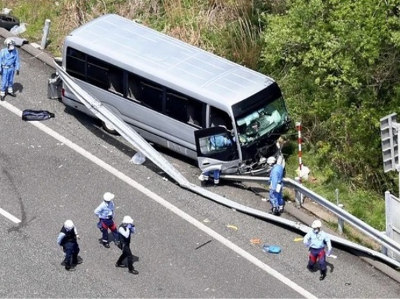北越高校「バス会社→運転手への支払い33000円の封筒を見つけました。バス会社は嘘をついています。」
