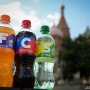 コカ・コーラが事業停止したロシア、ファンタ・スプライト・コーラのパチモン商品を売り始める
