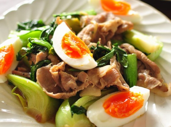 お気に入りのフライパンで作る【青梗菜と豚肉のオイスターソース炒め】で晩ごはん