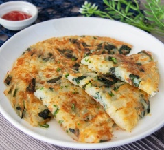 【ほうれん草は全部コレにして！】「手が止まらない〜」「1束すぐに食べ切った！」ほうれん草の絶品おかず・副菜レシピ4選