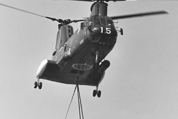 航空機・ヘリコプター charvelevh V-107 (航空機) - Wikipedia