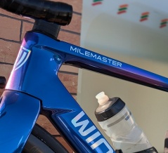 一般サイクリストの最適解とは何か。 最新エアロロードM6に乗って見えた“速さ”の正体