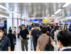 【ニュース】中国人観光客と在日中国人、『目つき』が全然違うと話題に