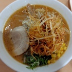 青木悠真のラーメンと野球で日が暮れる