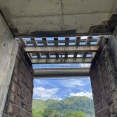 目の前には竜王山とノストラジックな田園風景：『交野ここどこでしょう？』
